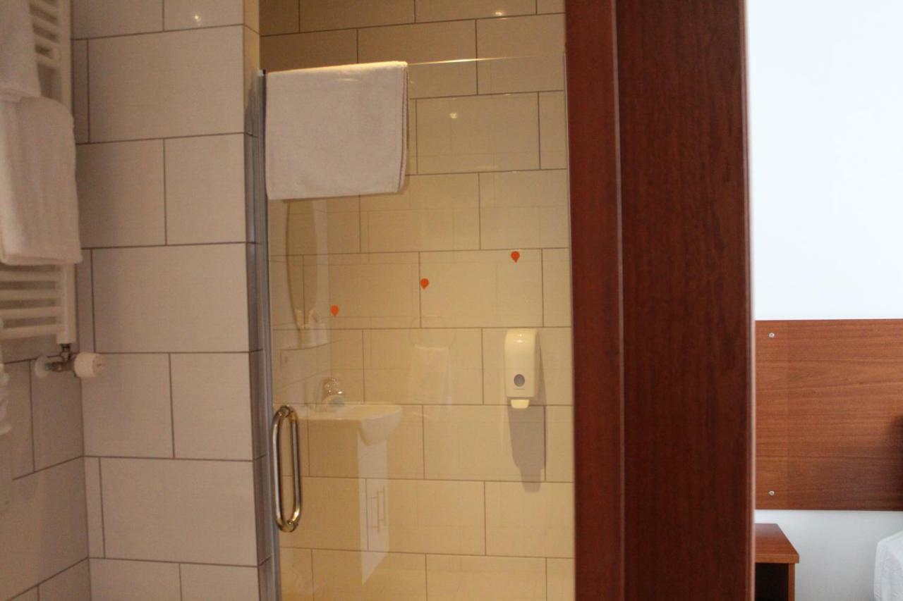 Hotel Grasteinn - Airport Hotel Keflavík Dış mekan fotoğraf